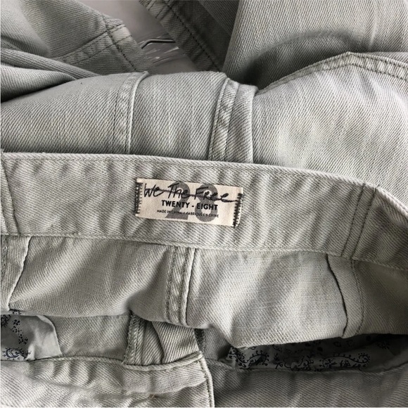 WE THE FREE Free People $128 Paloma Slouchy Belted Jeans in Mint
Size 28 - Picture 7 of 8